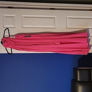 Gorgeous hot pink dress 💖